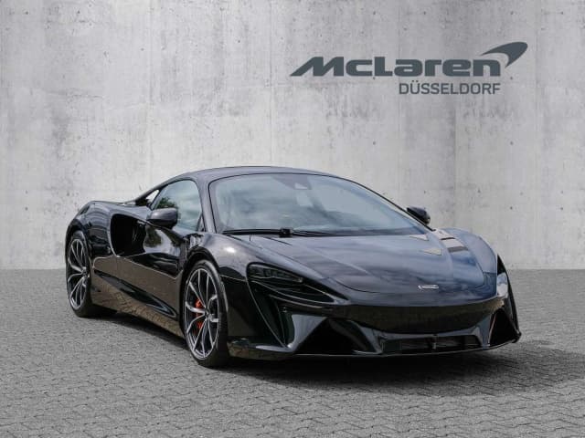 McLaren Artura - Performance, Sport Exhaust, Technology