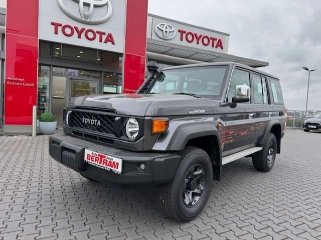 Toyota Land Cruiser - GRJ76-VX LIM